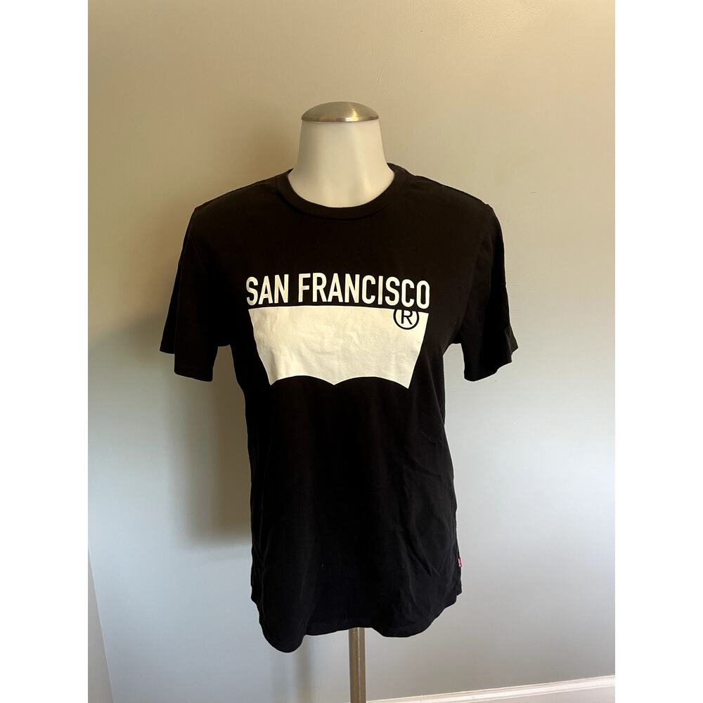 NEW Levi's - San Francisco tee - Women's - XS